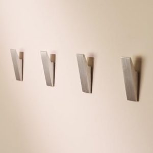 Designfabrik Hamburg Klebehaken extra stark | Selbstklebende Wandhaken für Küche & Bad | 4 Stück Silber modernes Design